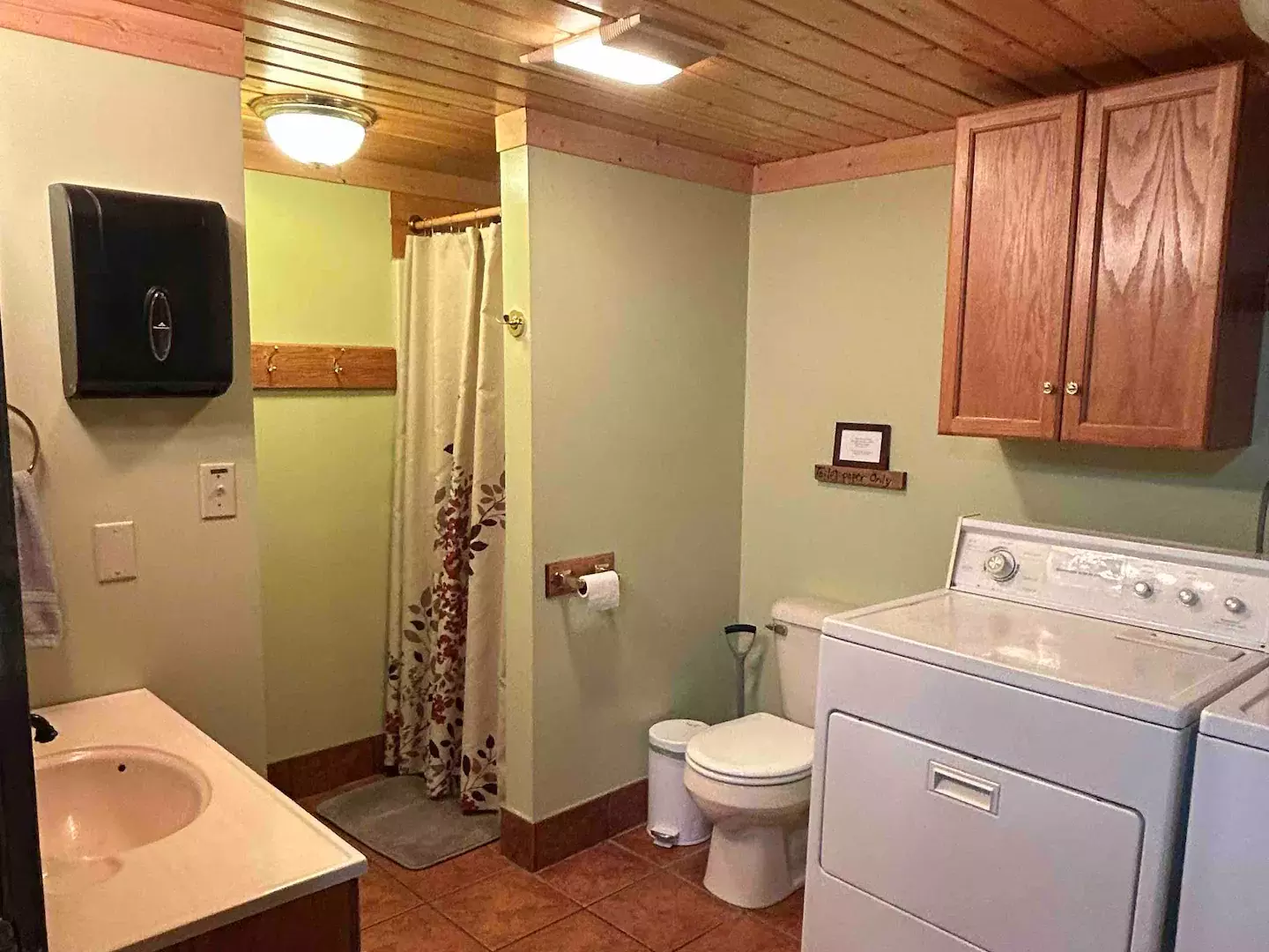 Laundry/Bath Area